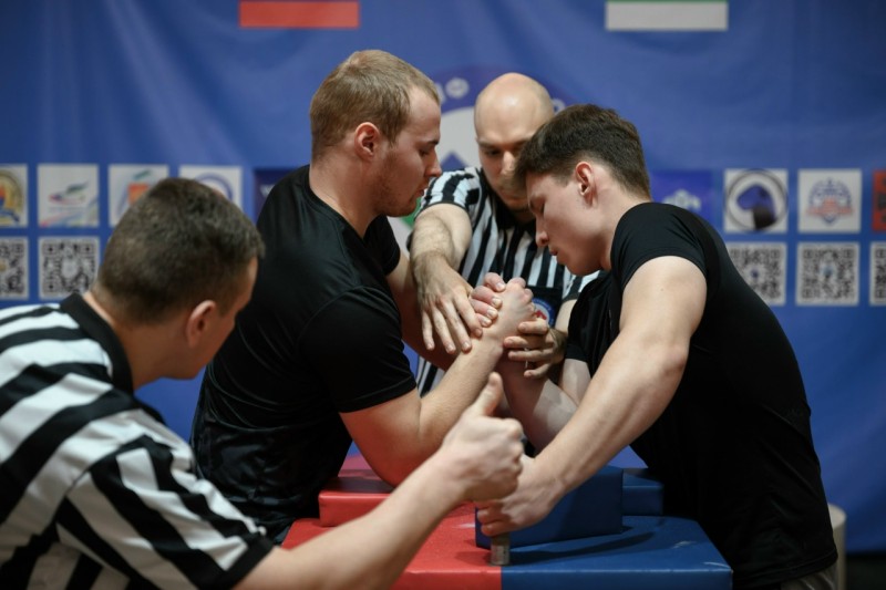 Коми впервые выступит на чемпионате и первенстве СЗФО по армрестлингу