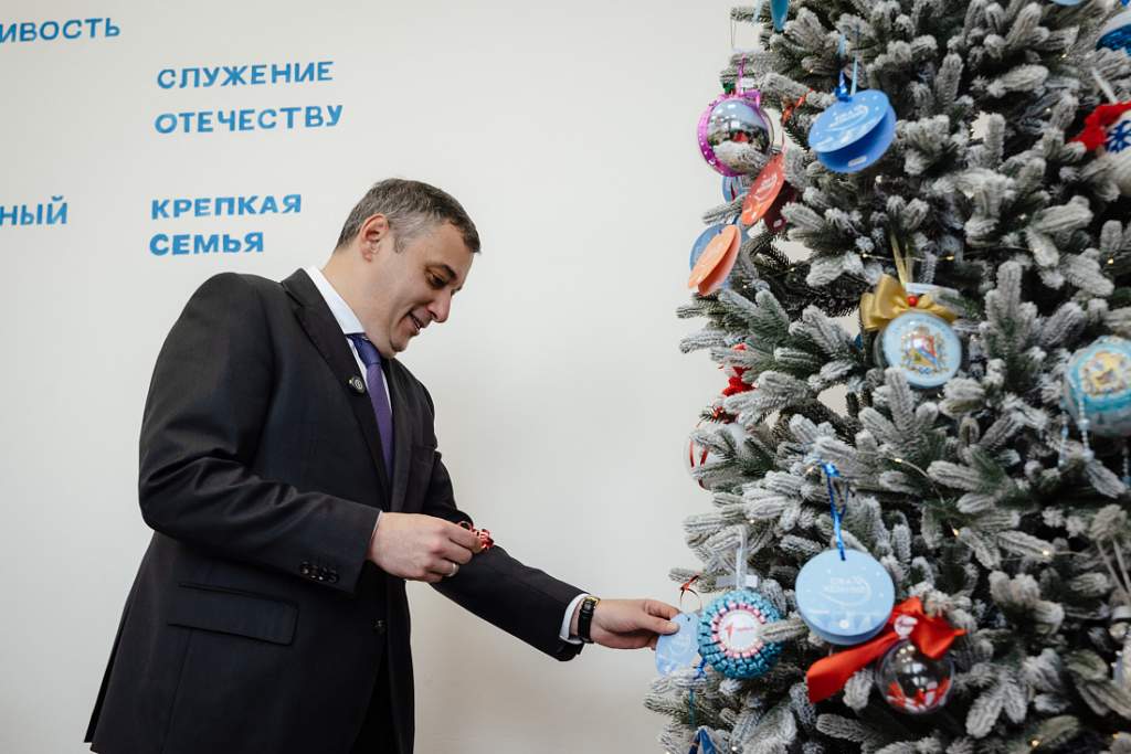 Александр Хинштейн сделает сюрприз для школьника Димы из Курска