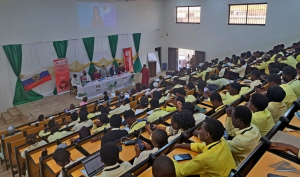 Международный семинар по русскому языку объединил более 450 преподавателей из девяти африканских стран