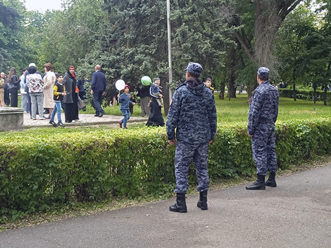 На Ставрополье росгвардейцы обеспечили безопасность во время празднования Дня Победы