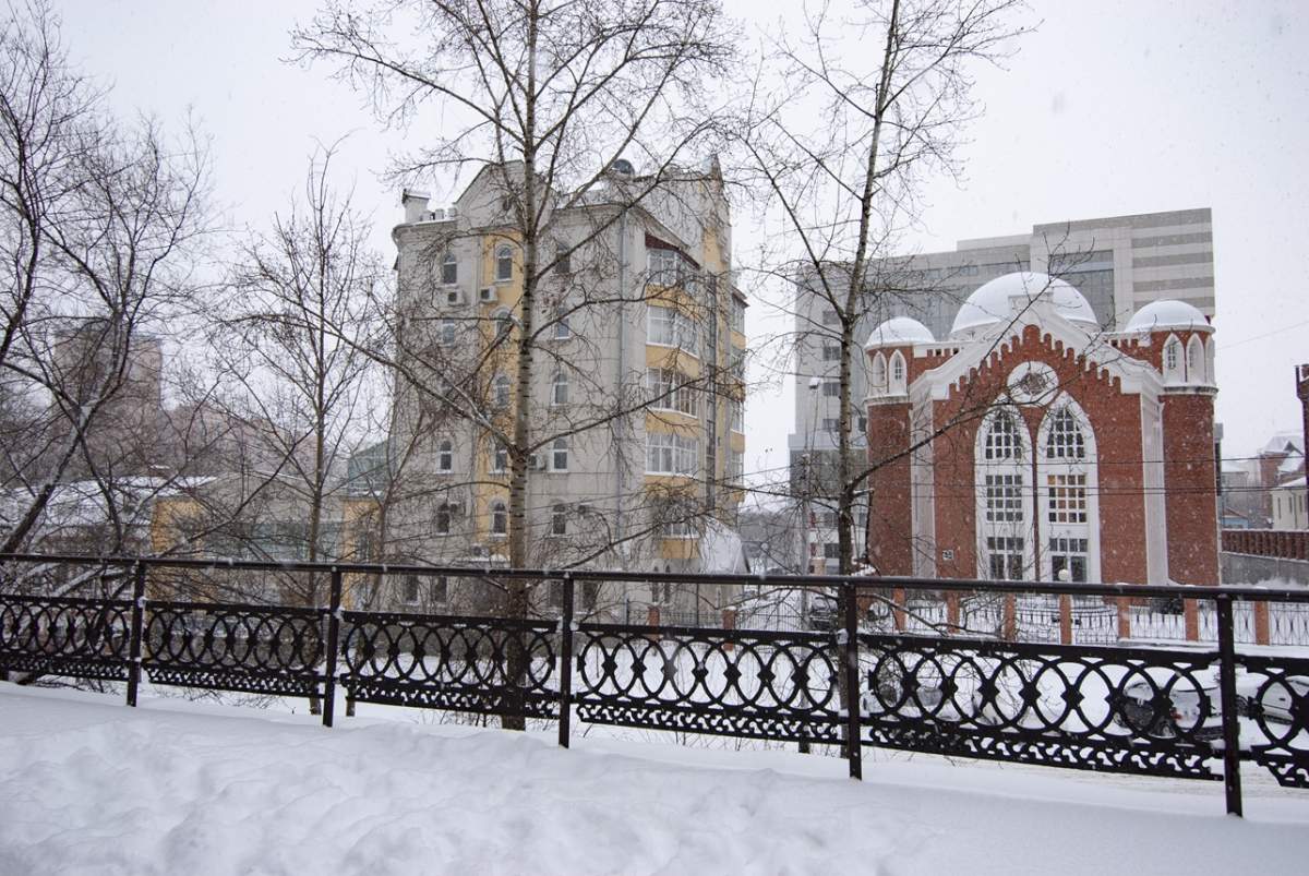 469 единиц общественного транспорта вышли на городские маршруты сегодня утром