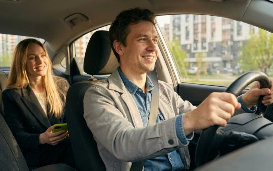 Drivee зафиксировал снижение конфликтов в российских такси в 1,4 раза