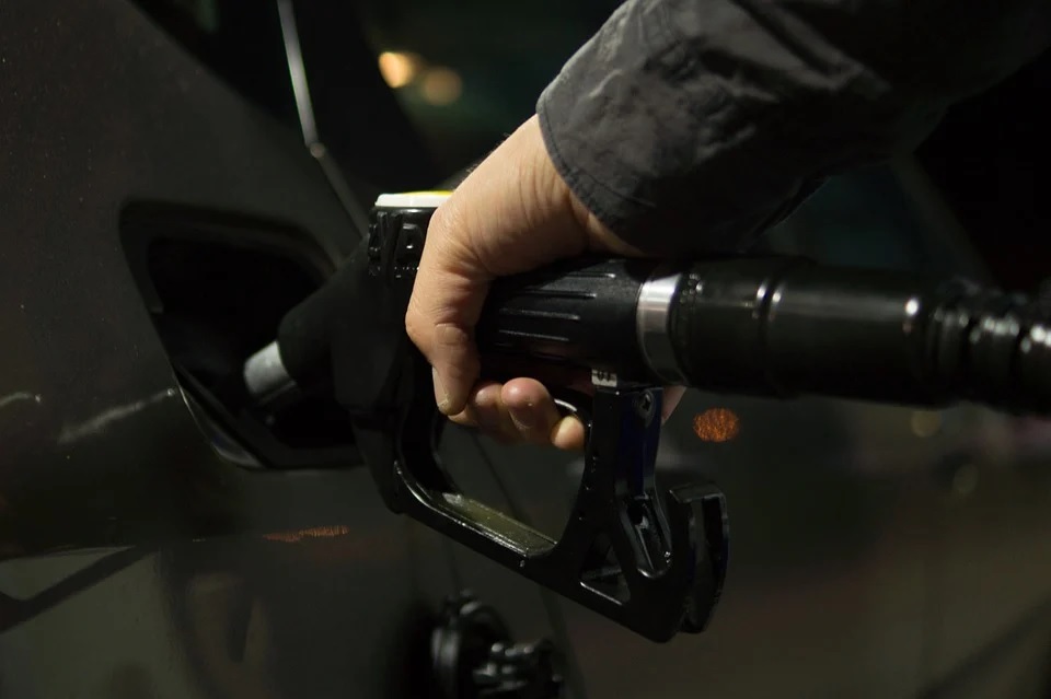 Цены на бензин снова поползли вверх