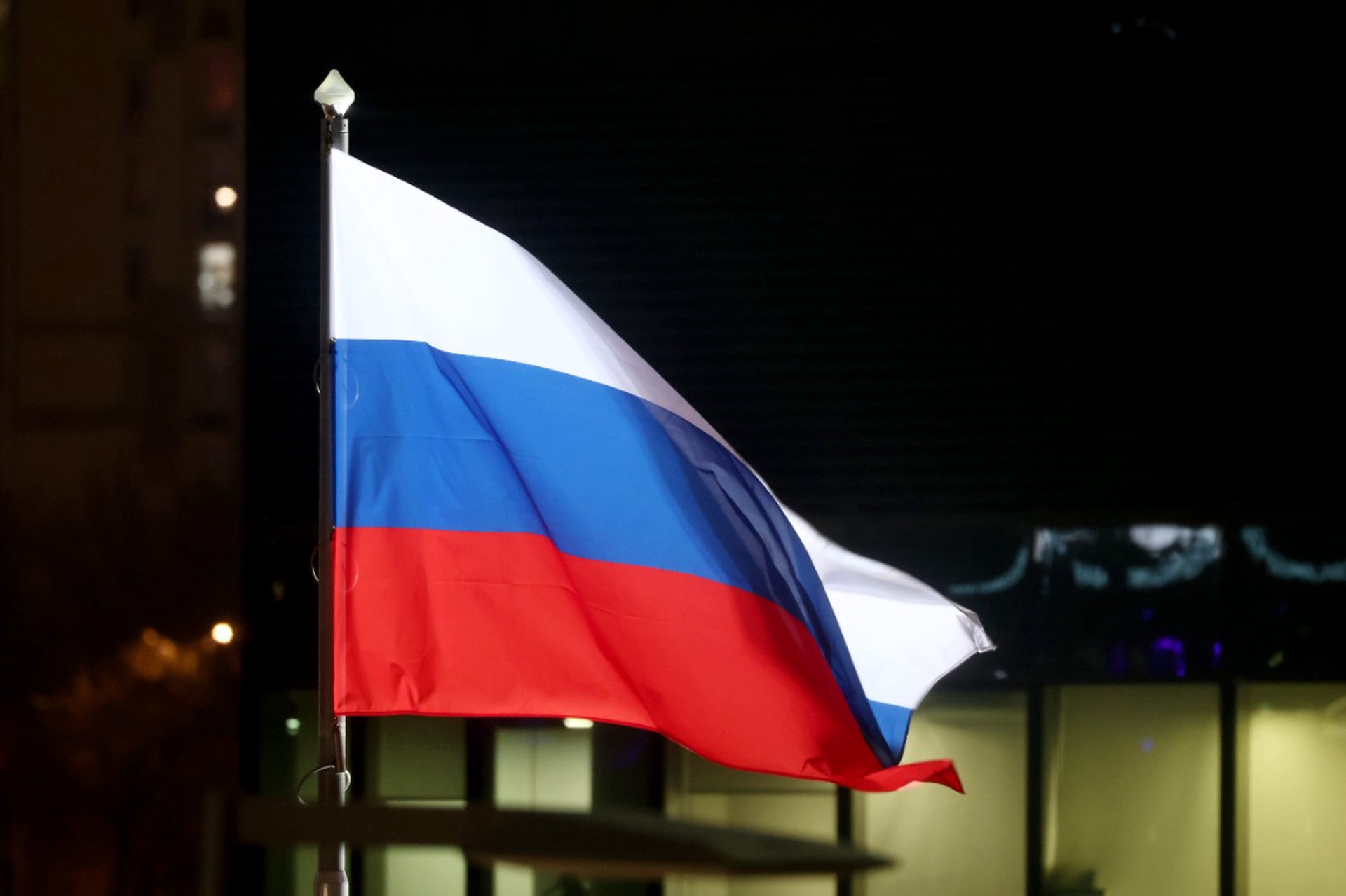 Российские гимнасты будут выступать под своим флагом и с гимном