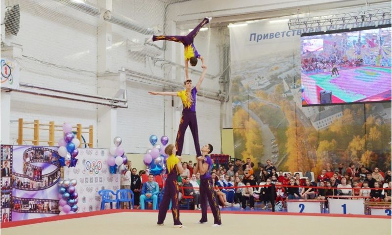 Чемпионат и первенство ЦФО по спортивной акробатике проходят в Ярославле