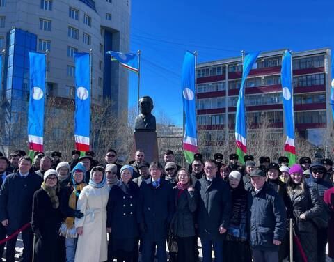 Джулустан Борисов принял участие в церемонии возложения цветов к памятнику Гавриилу Чиряеву