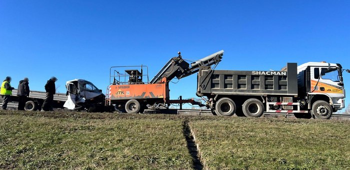 Водитель «Газели» пострадал в ДТП с грузовиком у села Дубровка