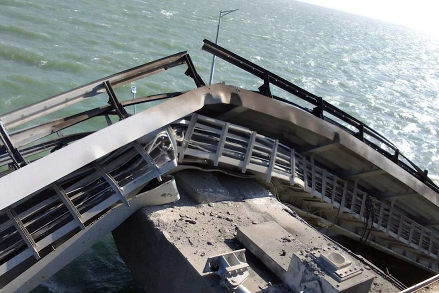 Крымский мост взорвали 2022. Крымский мост 8 октября 2022. Крымский мост 2023. Взрыв Крымского моста 2023.