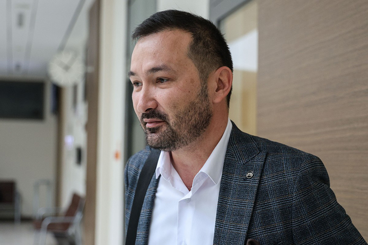 Рамиль Рахимов приобщил подробное описание структуры и формы статьи. Каждое утверждение, использованное в материале, газета сопроводила ссылкой на источник и конкретные документы