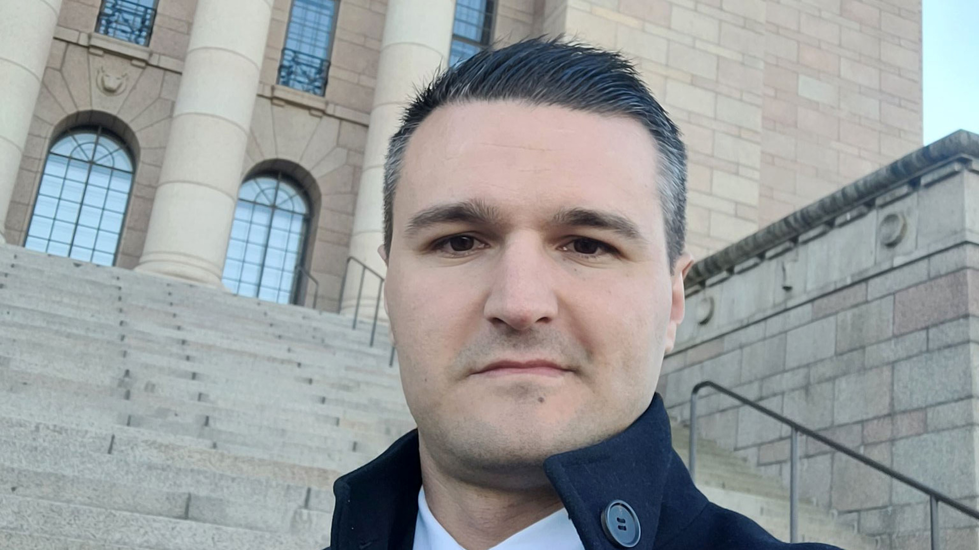 Армандо Мема пожаловался на угрозы из-за призывов к миру