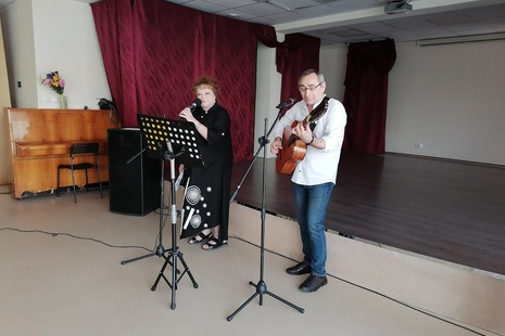 В Комплексном центре Кировского района прошел концерт дуэта «Акварель»
