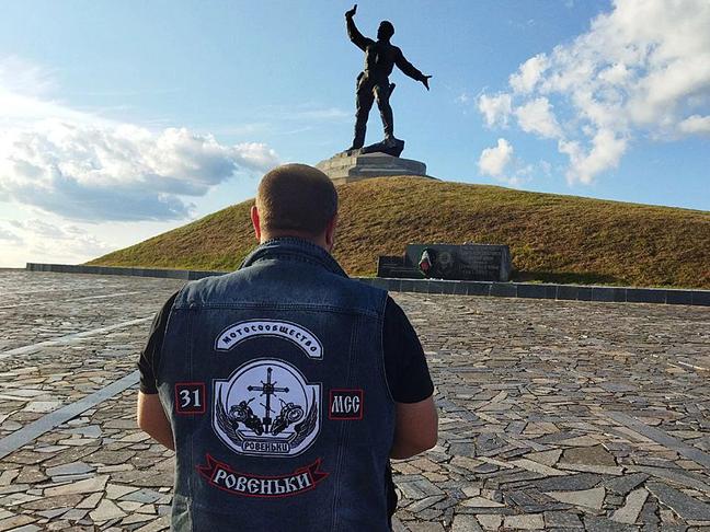 За каждого из нас. Ровеньские волонтёры поддерживают бойцов на фронте - Изображение 