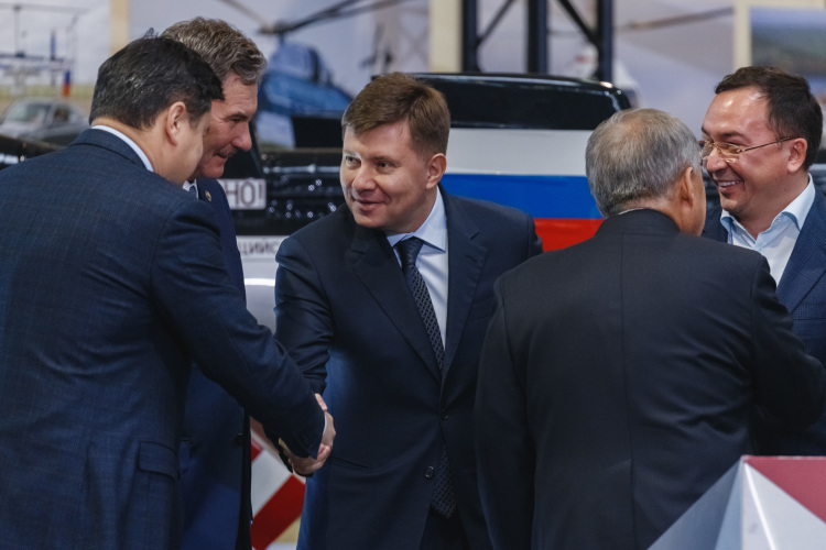 Новым гендиректором Aurus назначили бывшего руководителя ПАО «Яковлев» (производитель самолетов SSJ и МС-21) и «Вертолетов России» (ВР) Андрея Богинского