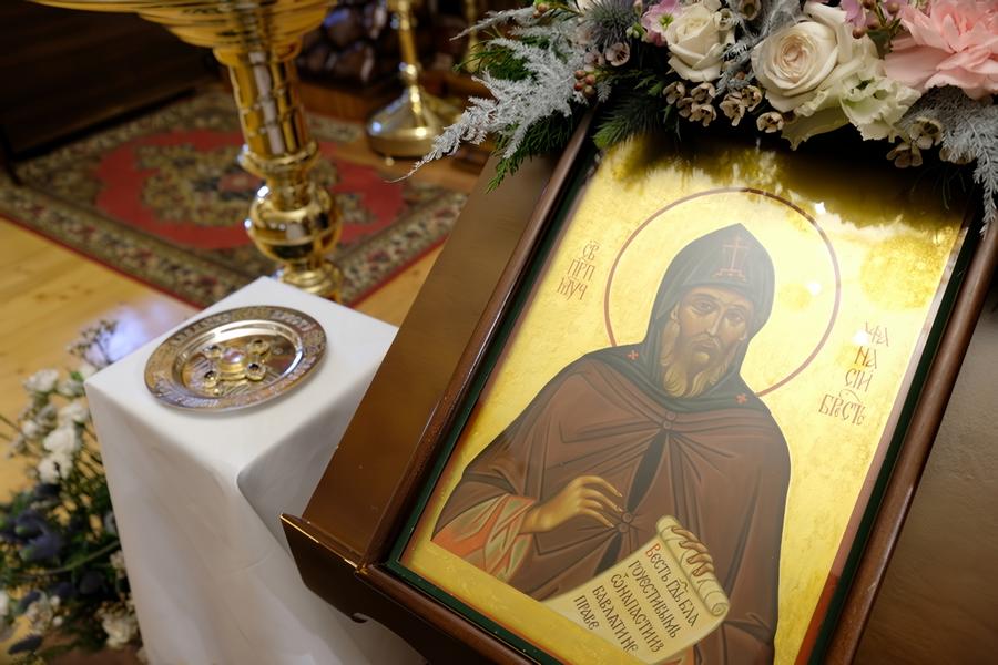 В дар Богородичному монастырю в Бресте передана частица мощей святого покровителя обители – преподобномученика Афанасия Брестского