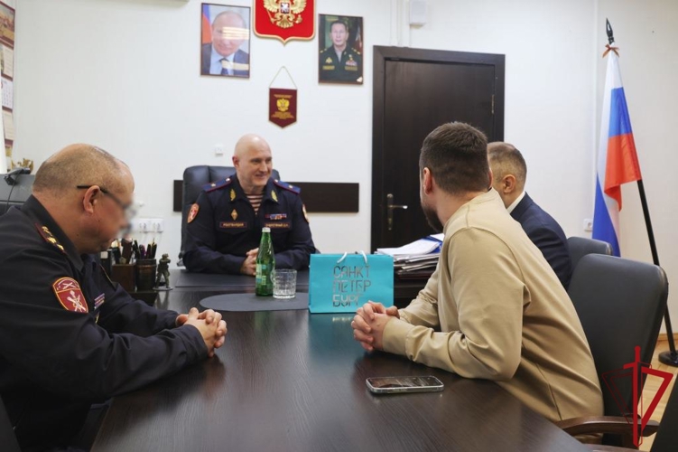 Вице-губернатор Санкт-Петербурга поблагодарил ГУ Росгвардии за участие в проведении 