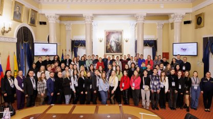 56 студентов и 20 преподавателей Донбасского государственного технического университета города Алчевска приехали в Петербург.