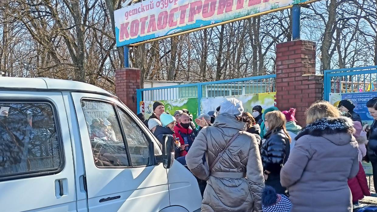 Новости антимайдан новороссия донбасс. Беженцы ДНР. Беженцы с Украины. Беженцы из ДНР. Жители Москвы.