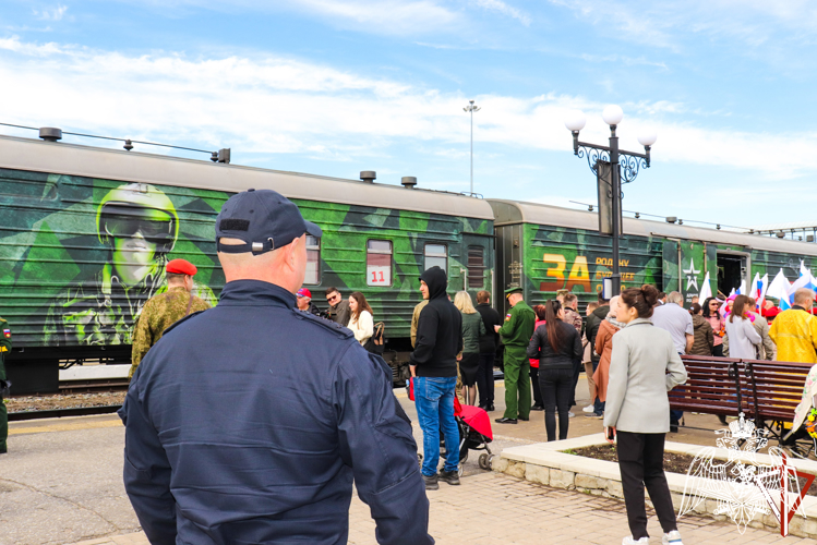 В Марий Эл росгвардейцы приняли участие в обеспечении безопасности пребывания поезда «Сила в правде» 