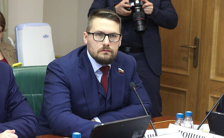 Руслан Смашнев