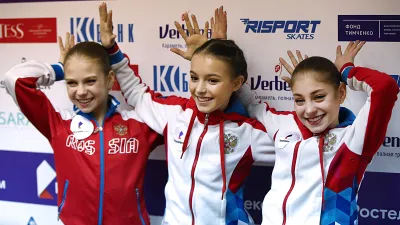 Алена Косторная, Анна Щербакова, Александра Трусова / Игнатова