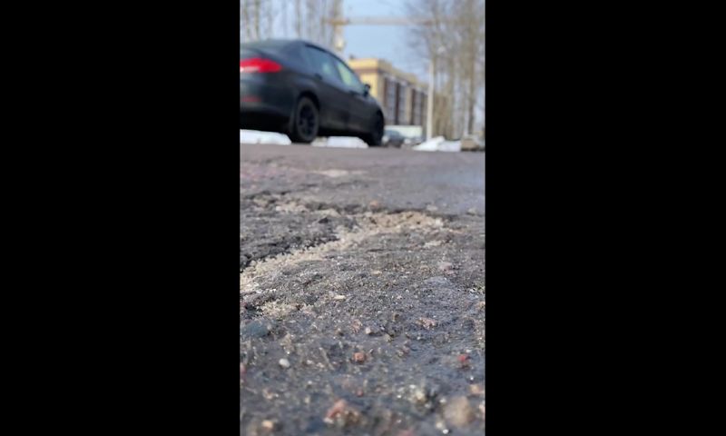 Дорожный сезон открыт: в Ярославле заключили первые контракты на ремонт дорог