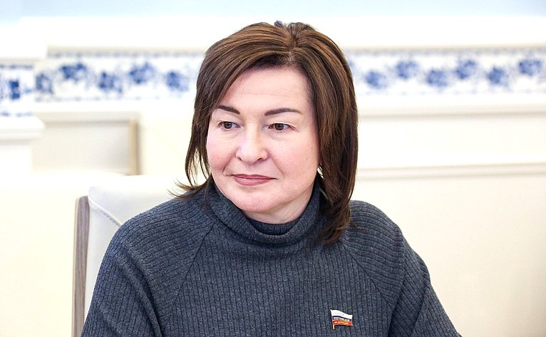 Лариса Круглова