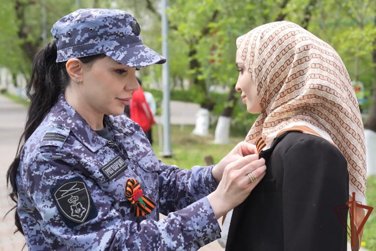 Акцию «Георгиевская ленточка» поддержали росгвардейцы в Ингушетии
