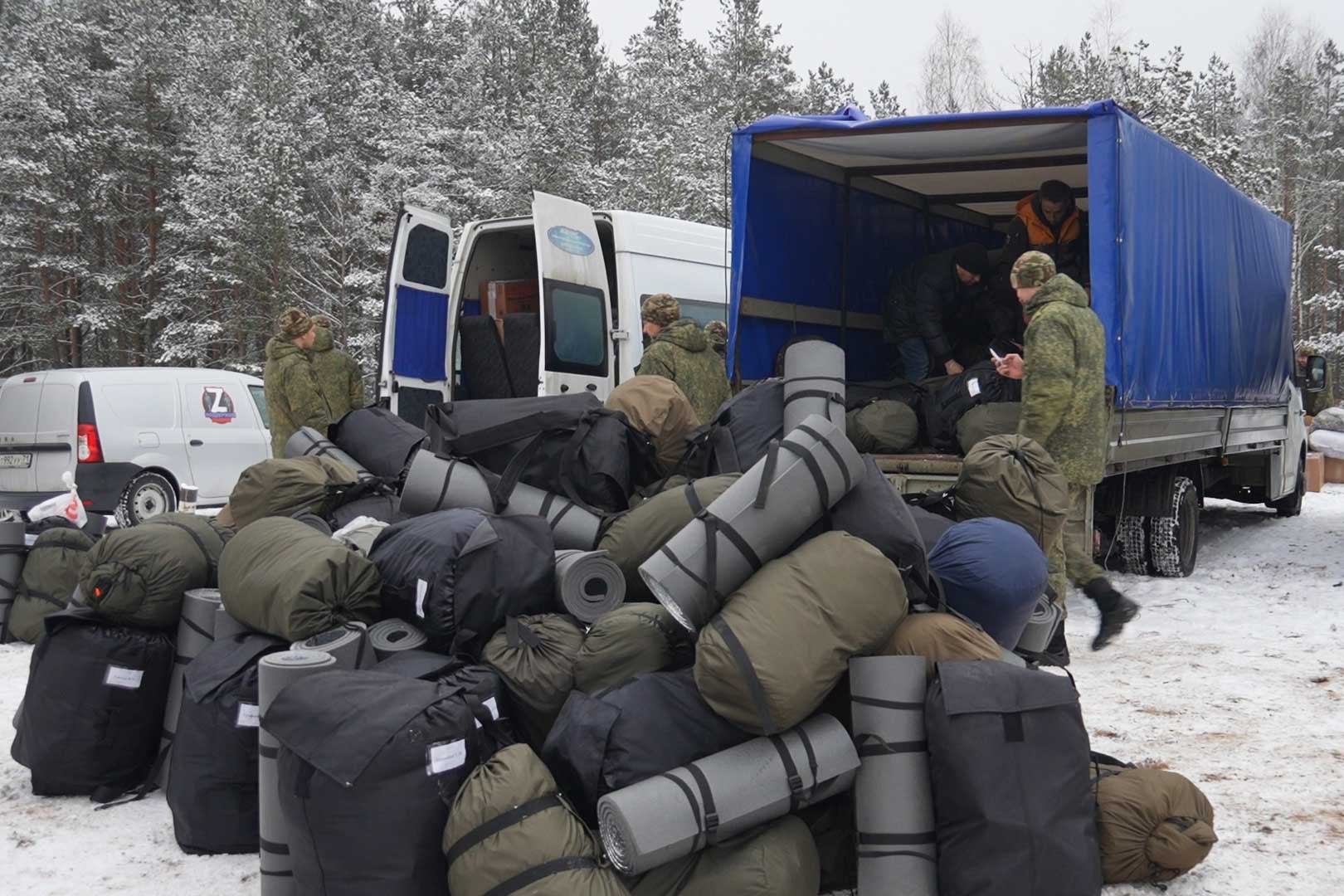 Гуманитарная помощь на свалке в днр