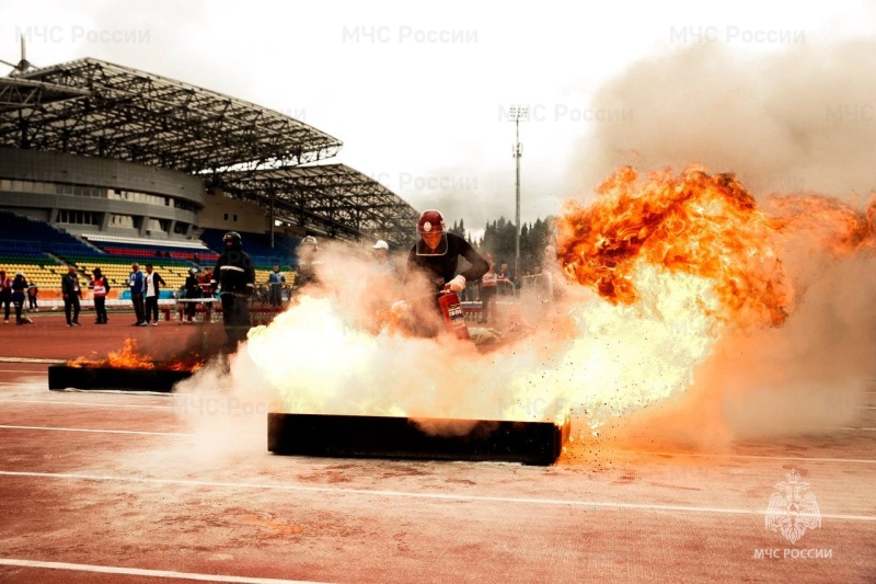 Третий день чемпионата и первенства МЧС России по пожарно-спасательному спорту