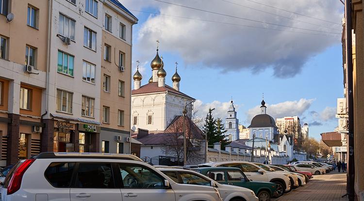 Гладков пообещал помочь белгородке, оштрафованной за неоплаченную парковку во время сирены