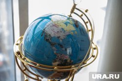  Она проработала учителем географии более 40 лет