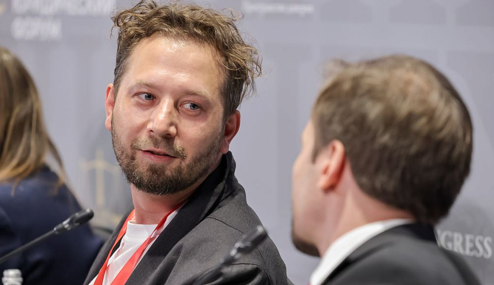 На ПМЮФ состоялась сессия «Искусственный интеллект и его пределы в праве»