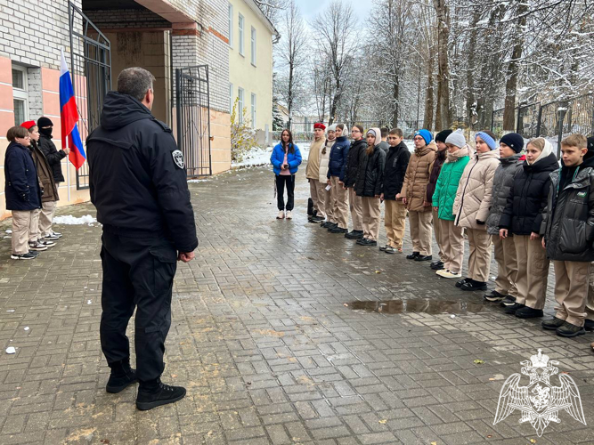 В Калуге росгвардейцы приняли участие в турнире по волейболу, посвященном погибшему сотруднику ОМОН