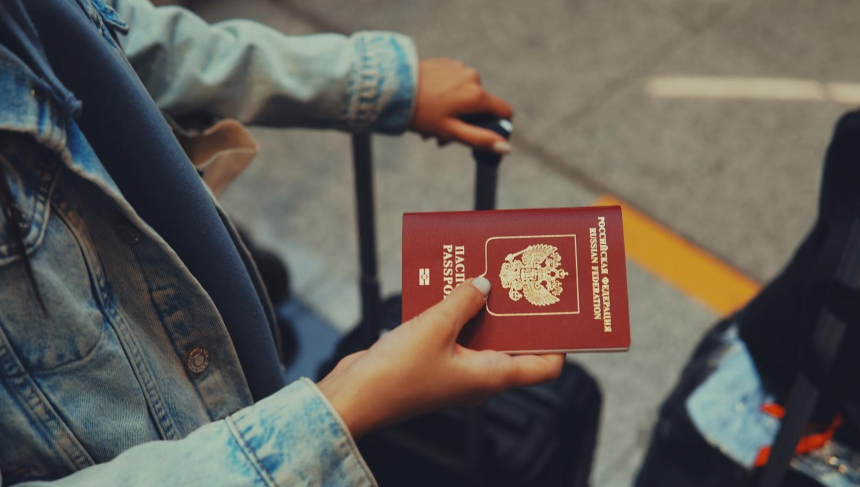 Не вышло ни одного паспорта: турбизнес рассказал о трудностях с визой в Болгарию