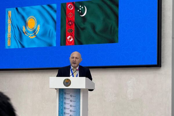 В Узбекистане проходит I Ферганский форум мира. - Sputnik Узбекистан