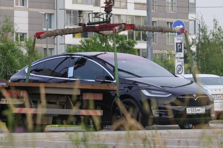 Tesla Model X P100D