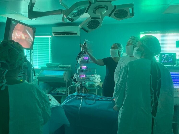 В Крыму врачи удалили огромную опухоль у новорожденной девочки