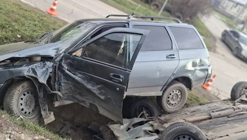 Водитель и два несовершеннолетних пассажира пострадали в ДТП на Ставрополье