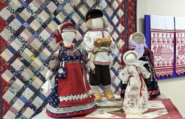 Сотрудники Управления Минюста России по Вологодской области посетили выставку «Золотое зерно традиций» (01.10.2025) Фото 4