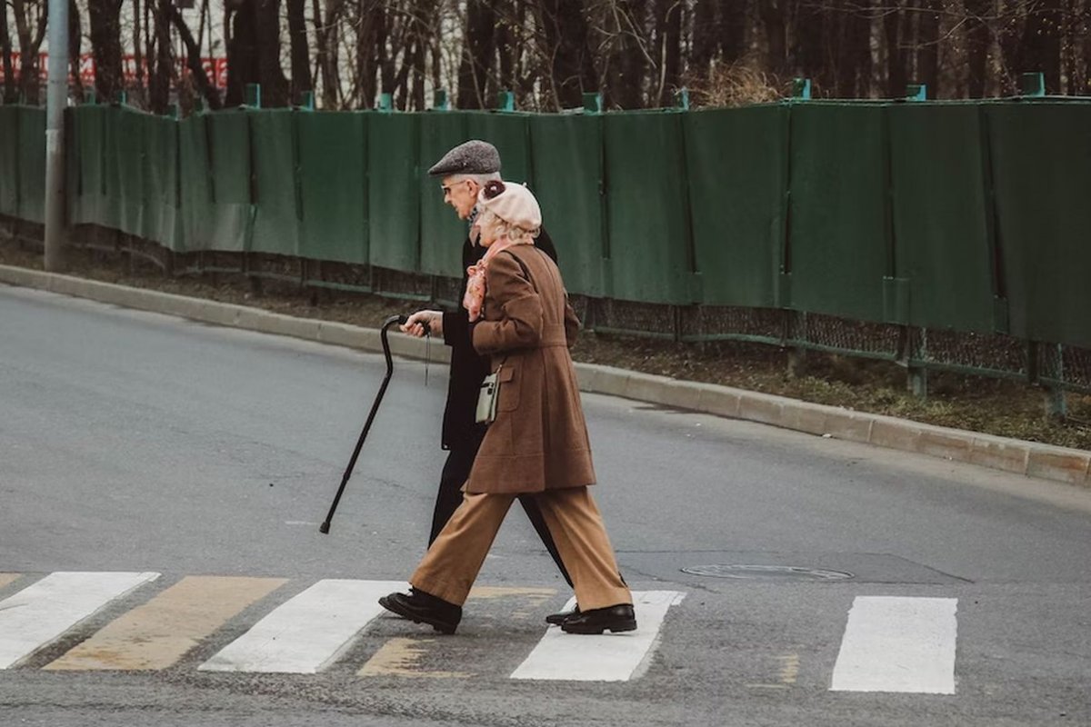 пожилые супруги
