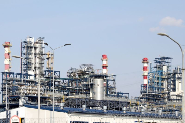 Стало известно, на сколько лет хватит нефти в России