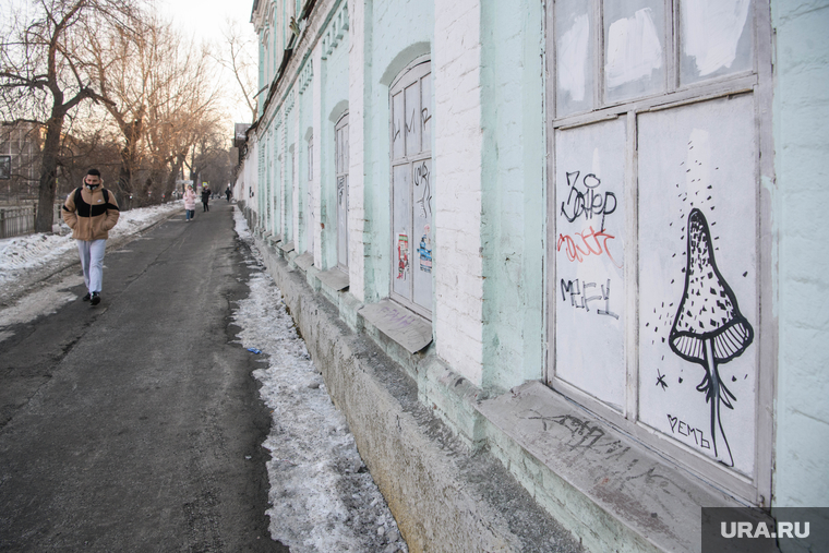 Здание производственно-торговой компании «Уралбиофарм». Екатеринбург ?