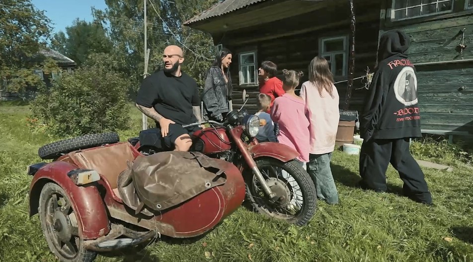 Кадр из реалити-шоу «Большое переселение»