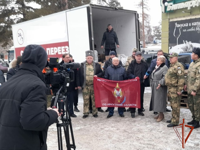 Ветераны Росгвардии отправили гуманитарную помощь участникам спецоперации, проходящим лечение в Курской области