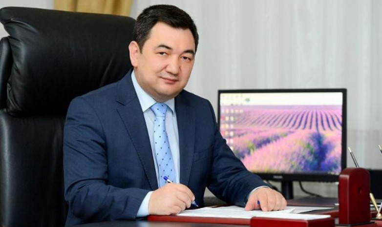 Министр, ограничивший трансляции ММА в Казахстане, снят с должности