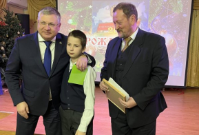 Воспитанники центра Петрынина А.Г. в Хабаровске получили рождественскую стипендию 