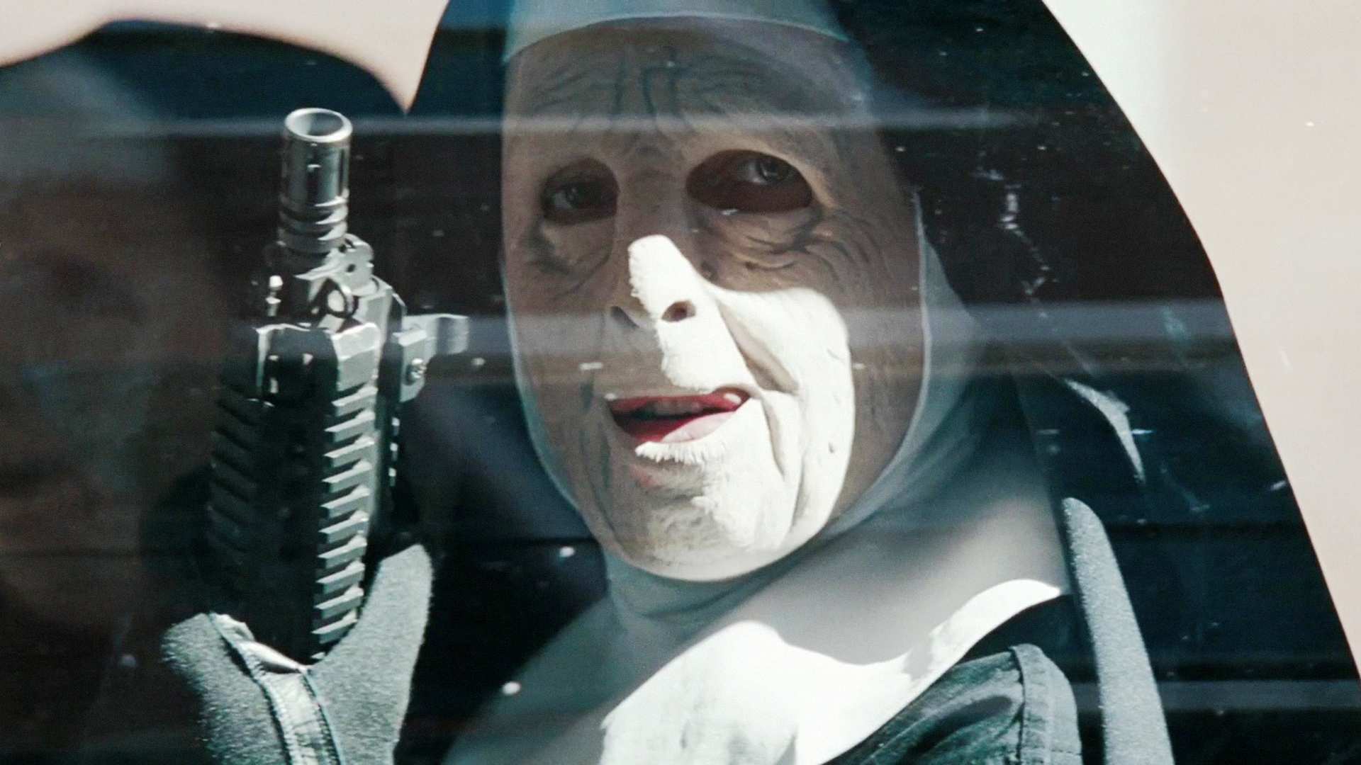 Самый невезучий беглец: в Ленобласти грабитель попытался скрыться от полицейских в отделе полиции (ВИДЕО)