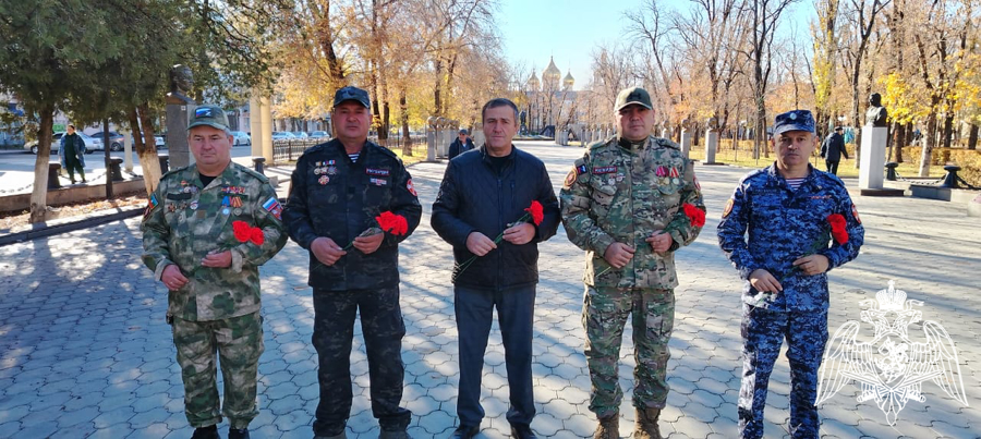 В Карачаево-Черкесии представители Росгвардии провели для школьников региона урок Мужества