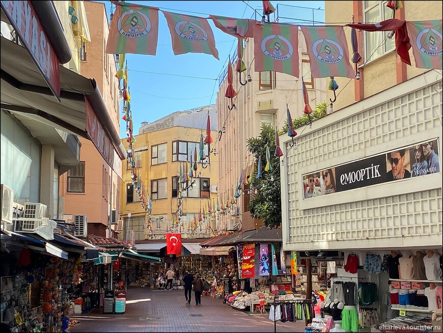 Аланья в ноябре. Пещера Дамлаташ. Красная башня. Судоверфь Терсане.