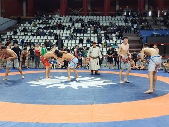 В Бурятии завершился международный турнир по национальной борьбе